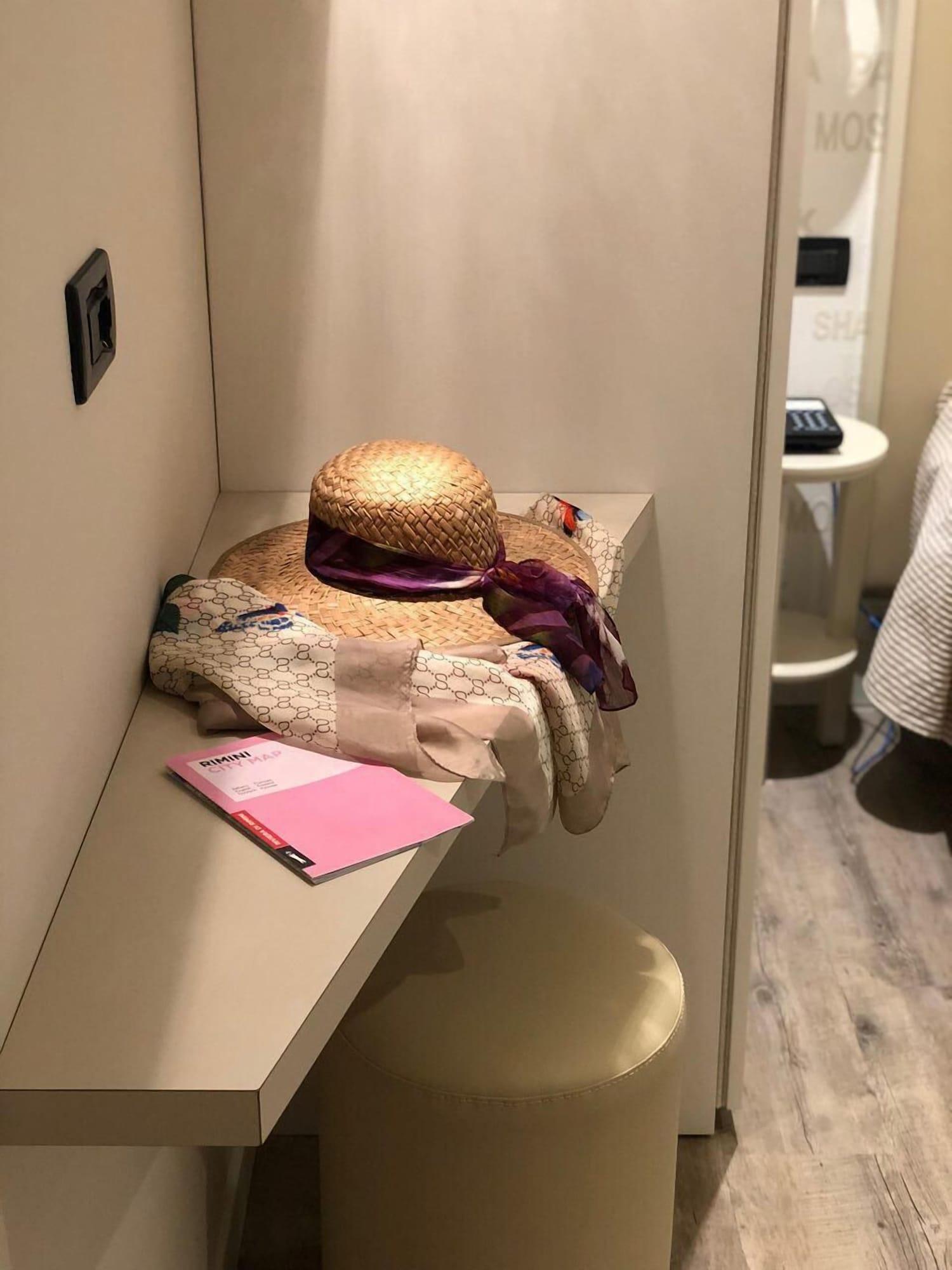 Hotel Piccinelli Rimini Ngoại thất bức ảnh